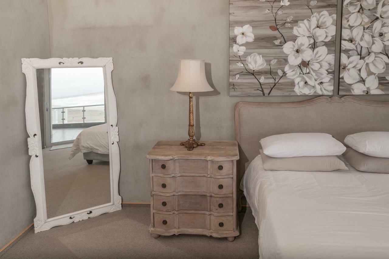 Blue Pearl - Situated Right On The Beach 스바코프문트 외부 사진