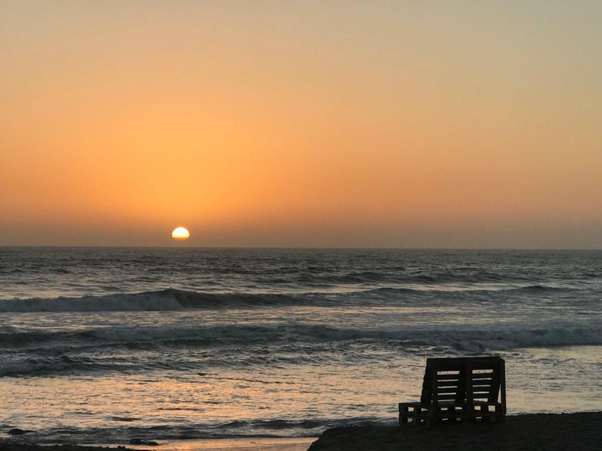 Blue Pearl - Situated Right On The Beach 스바코프문트 외부 사진